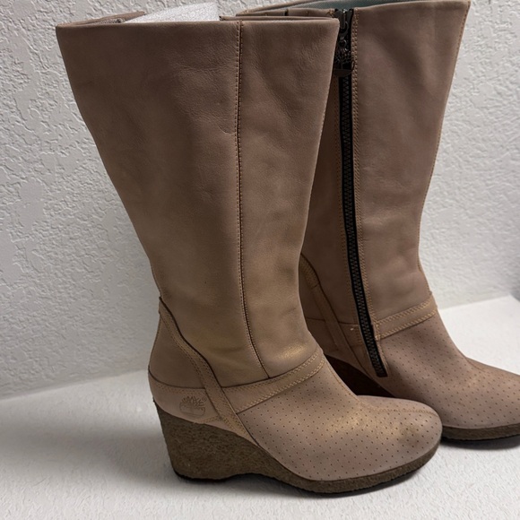 Timberland Leather Women's iridescent Beige Wedge Boots 6.5 - Picture 5 of 14